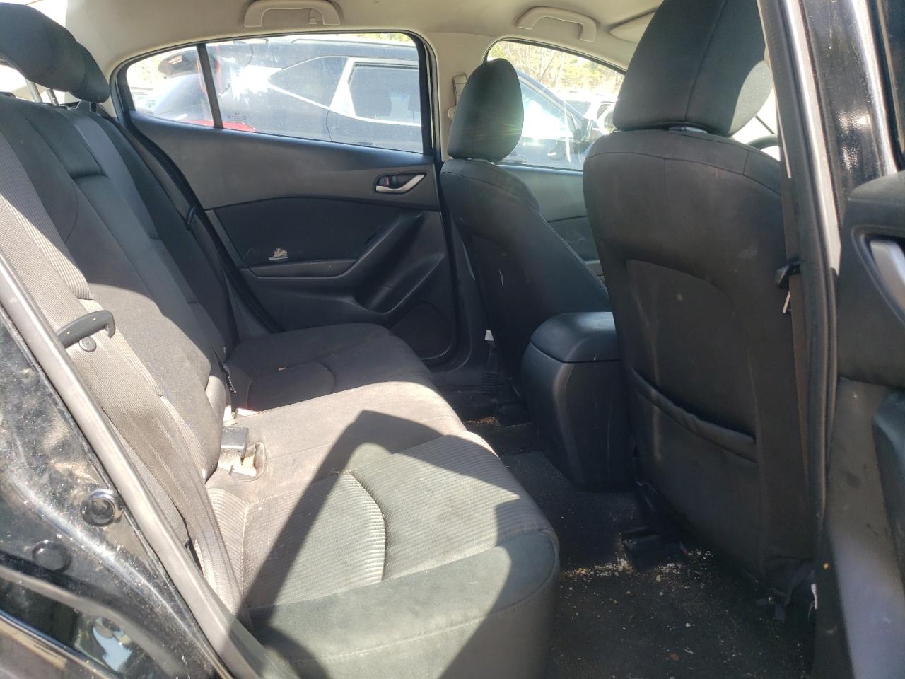 2016 Mazda 3 - Image 10
