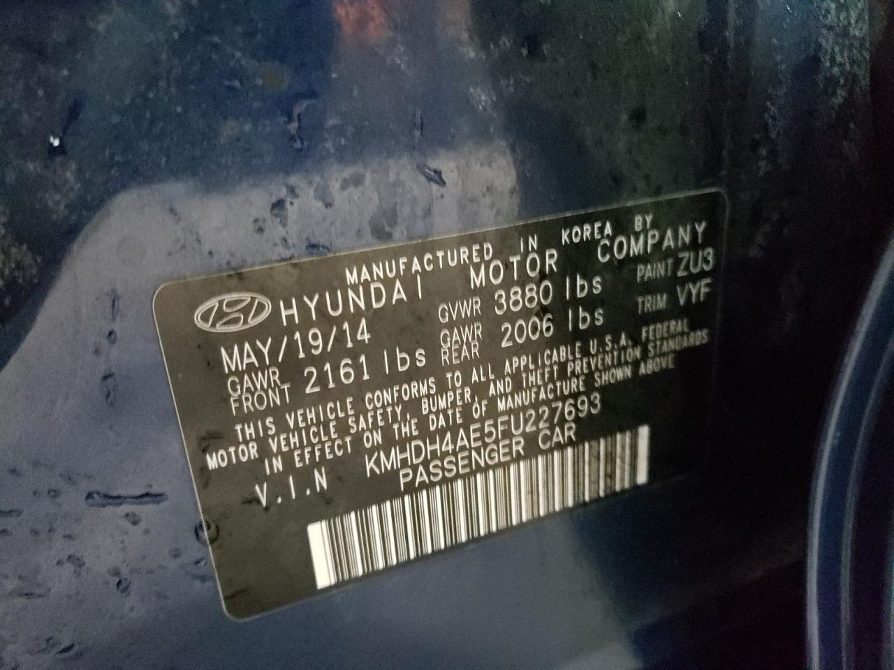 2015 Hyundai Elantra - Image 12