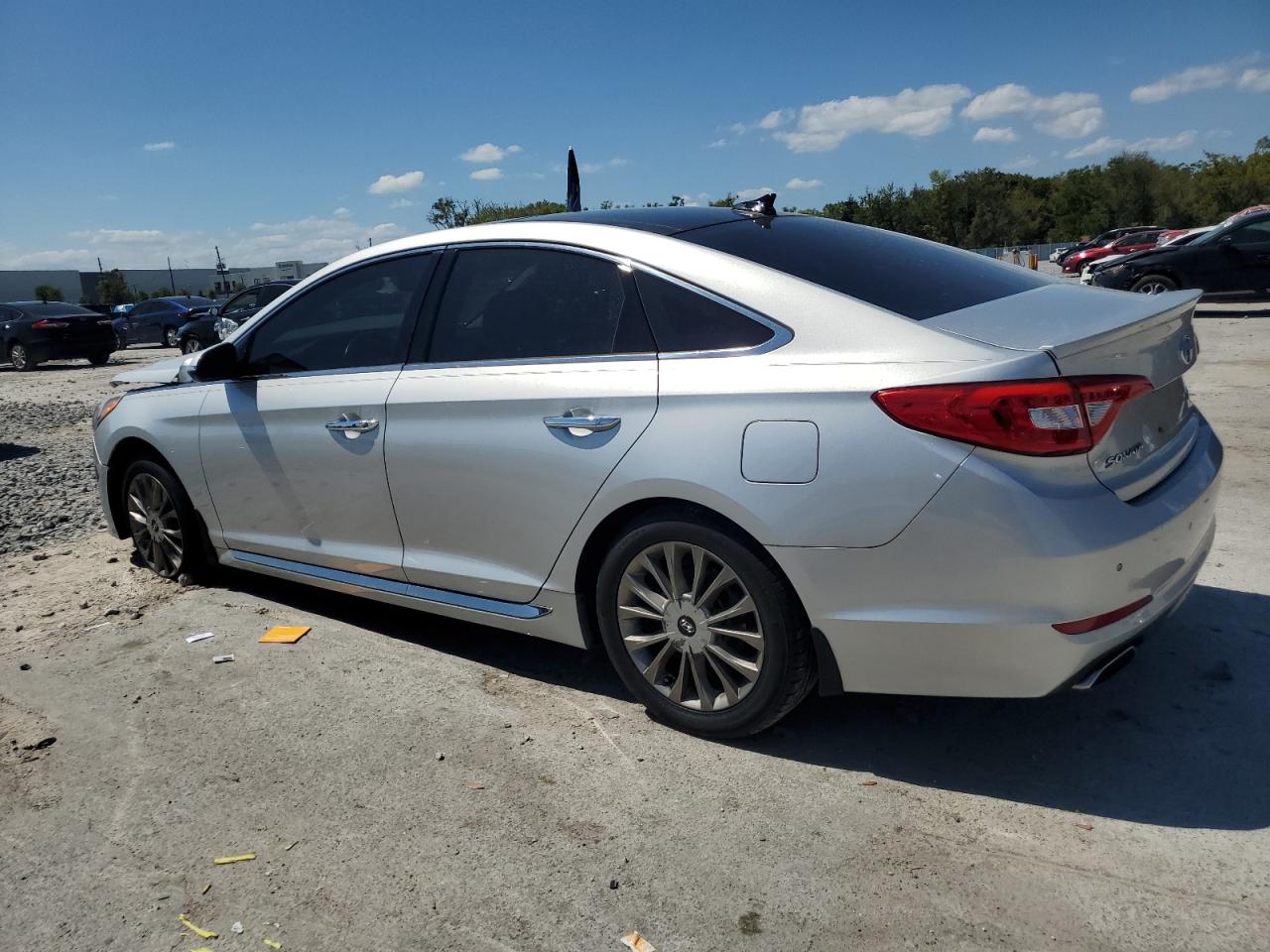 2015 Hyundai Sonata - Image 2