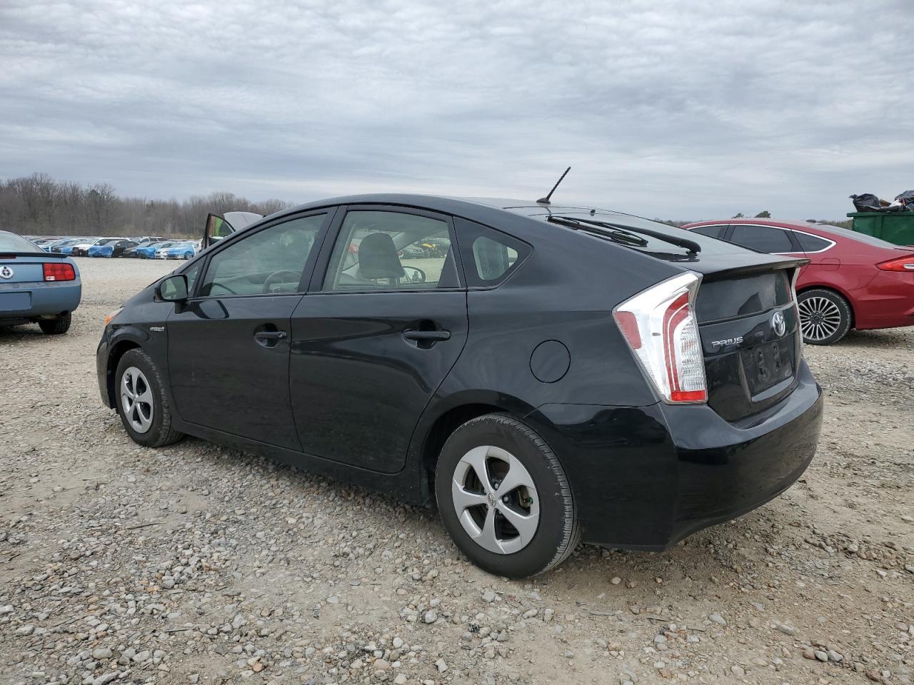 2015 Toyota Prius - Image 2