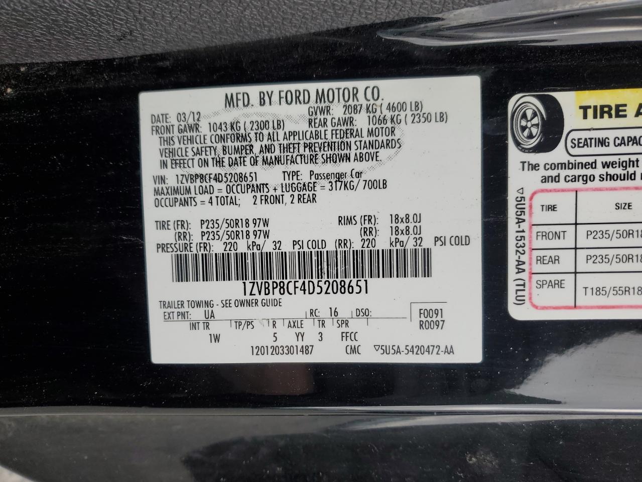 2013 Ford Mustang - Image 12