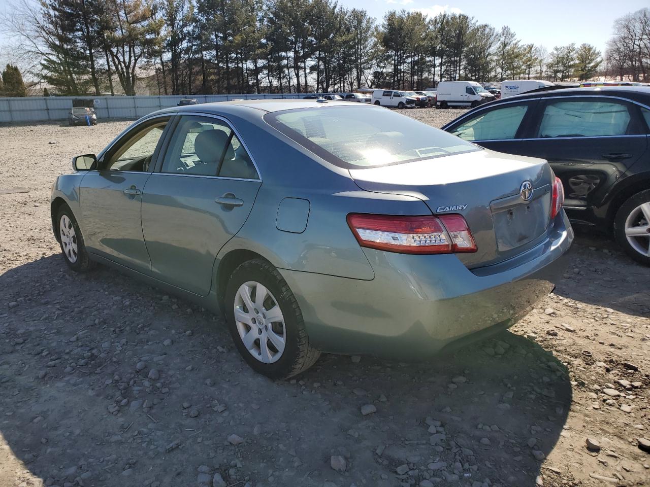 2011 Toyota Camry - Image 2