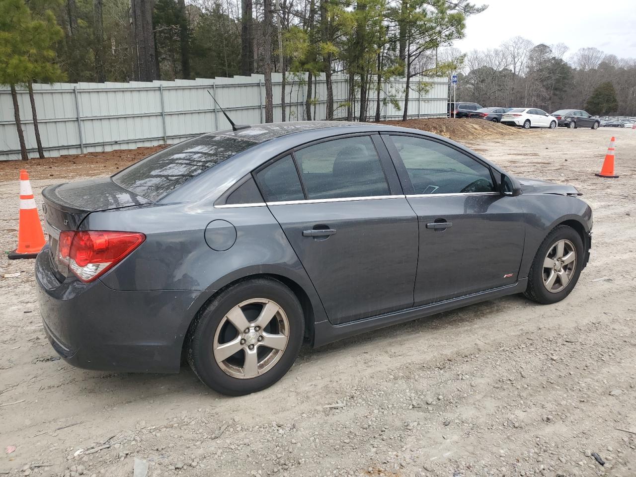 2013 Chevrolet Cruze - Image 3
