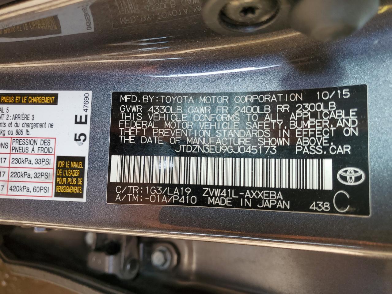 2016 Toyota Prius - Image 12