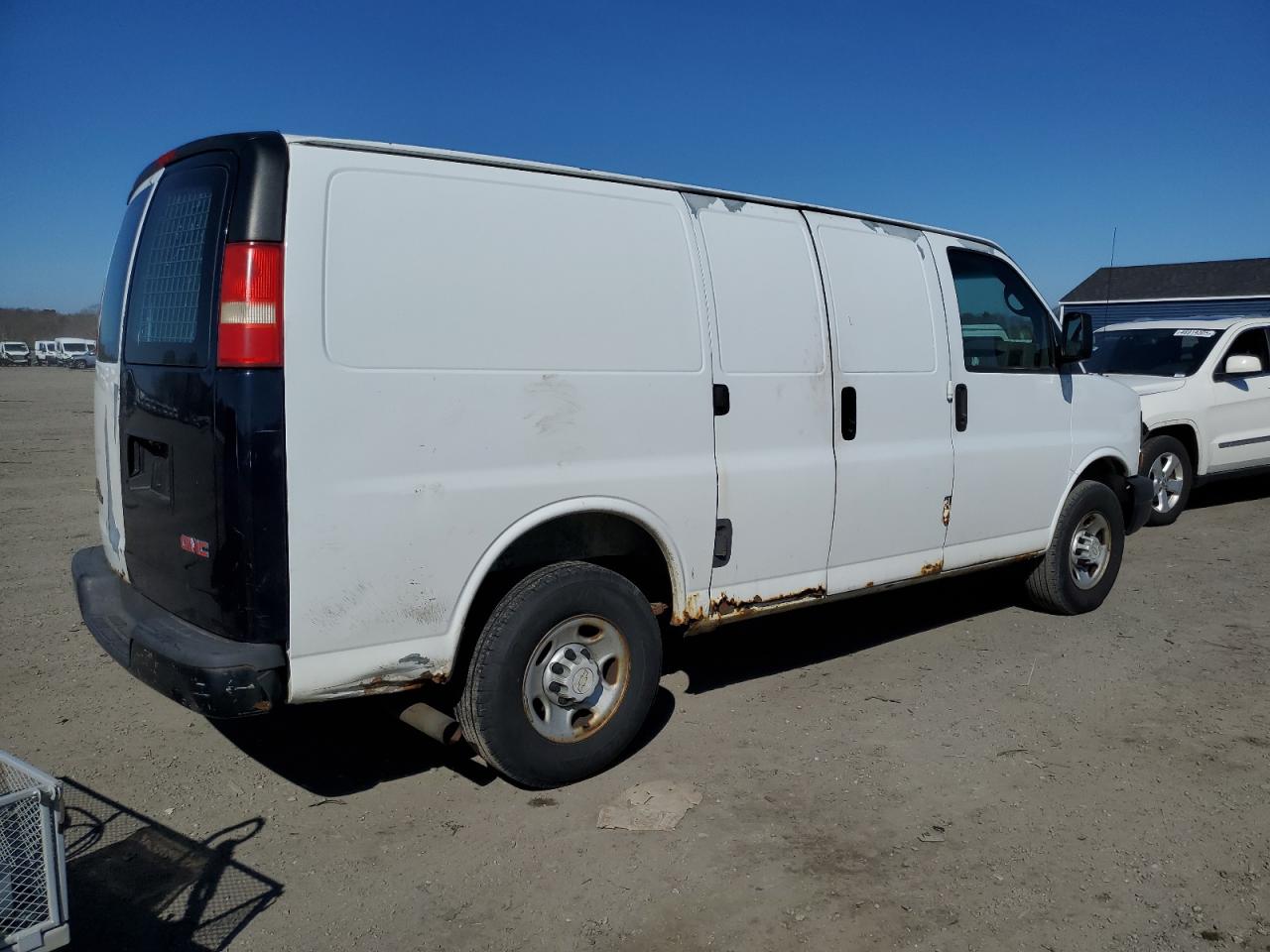 2007 Chevrolet Express - Image 3