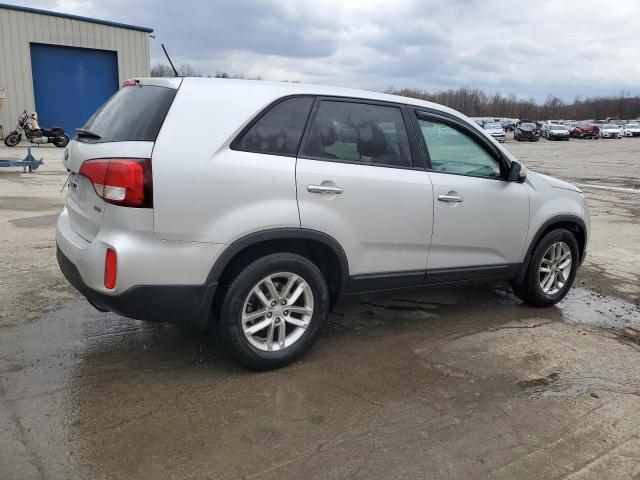  KIA SORENTO 2015 Srebrny