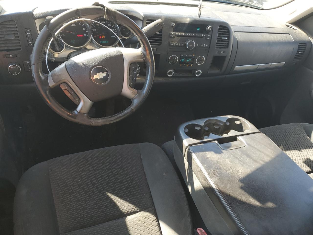 2007 Chevrolet Silverado - Image 8