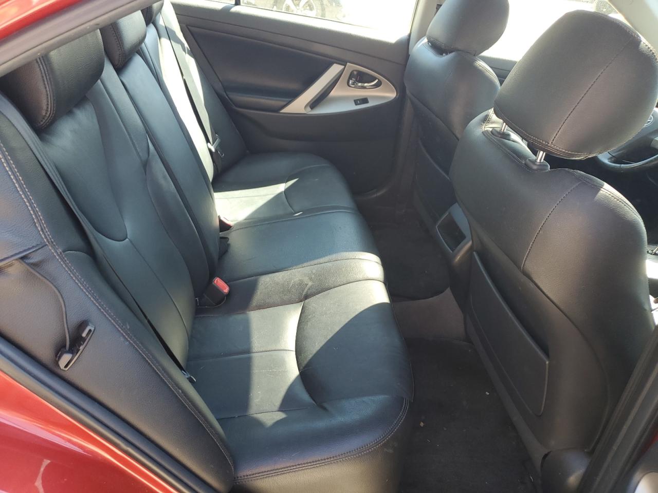 2011 Toyota Camry - Image 10