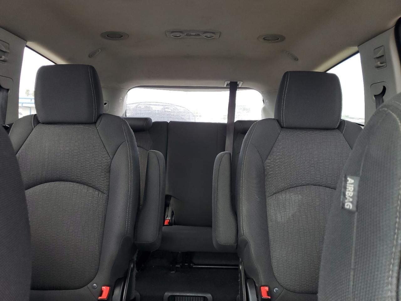 2013 Chevrolet Traverse - Image 10