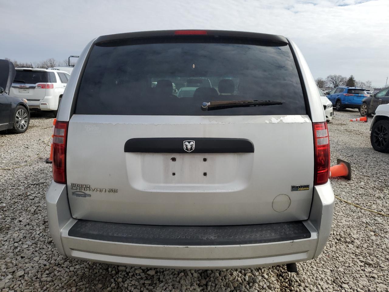 2008 Dodge Caravan - Image 6