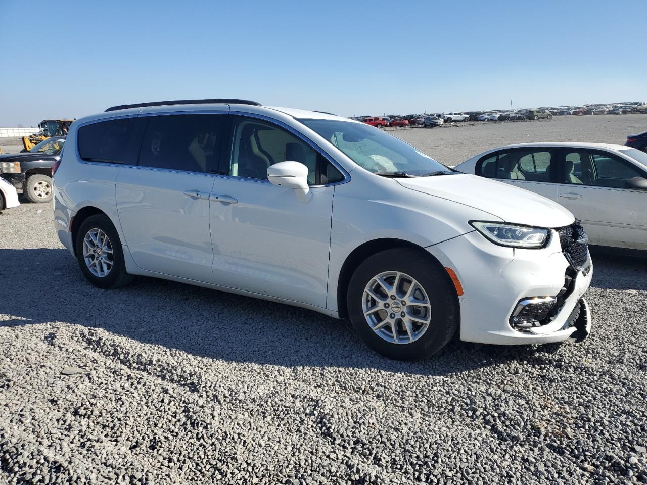 2022 Chrysler Pacifica - Image 4