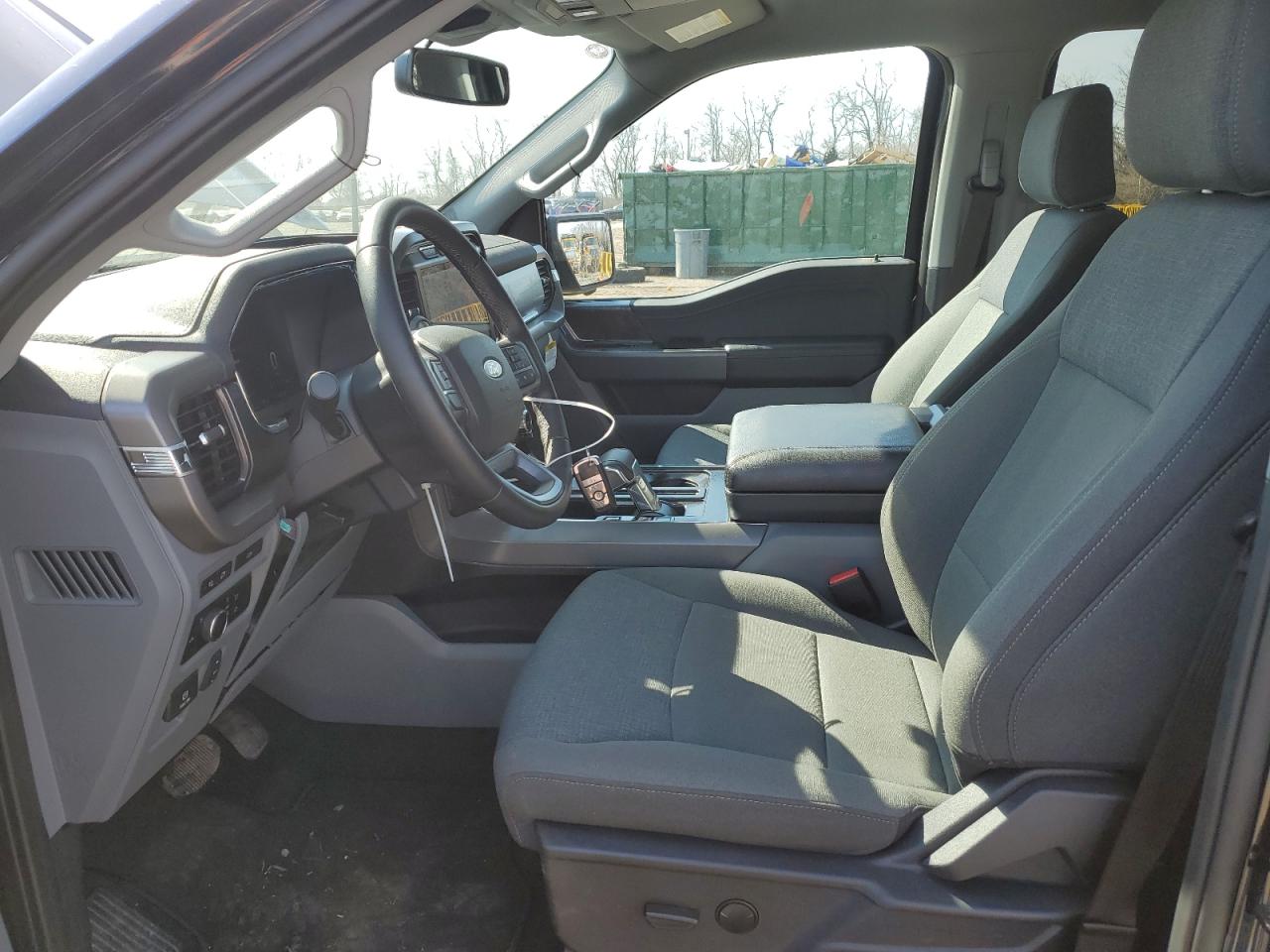 2004 Toyota Sienna - Image 7