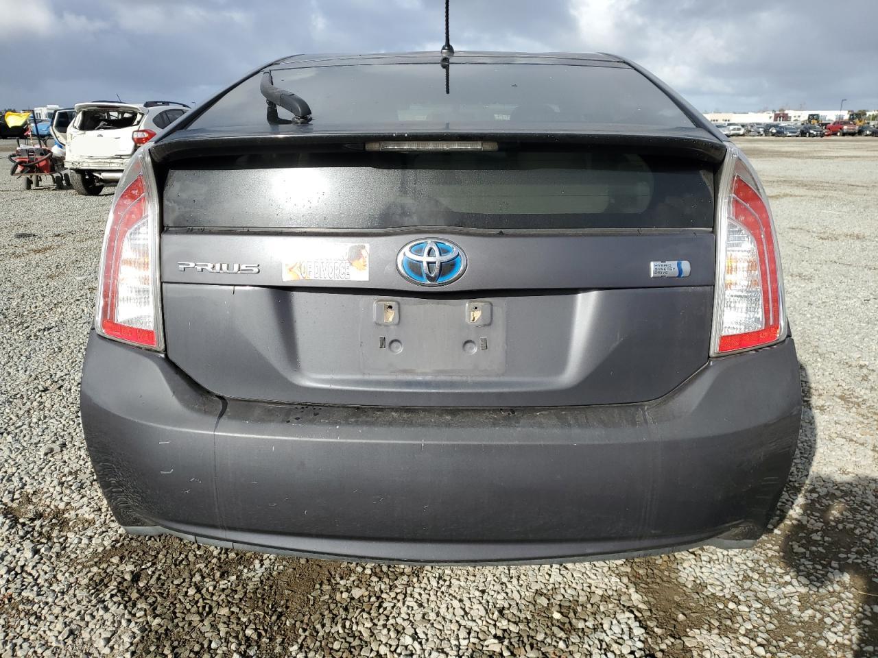 2012 Toyota Prius - Image 6