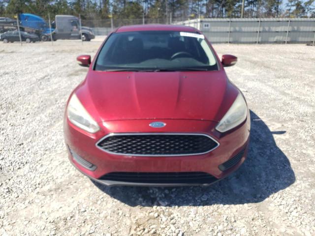 Sedans FORD FOCUS 2015 Czerwony