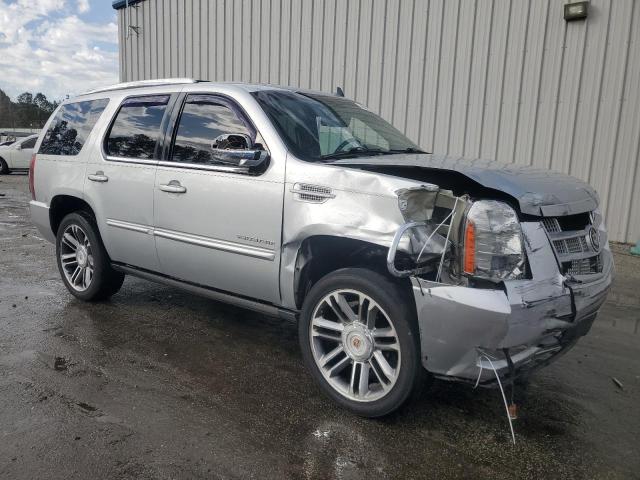  CADILLAC ESCALADE 2012 Srebrny
