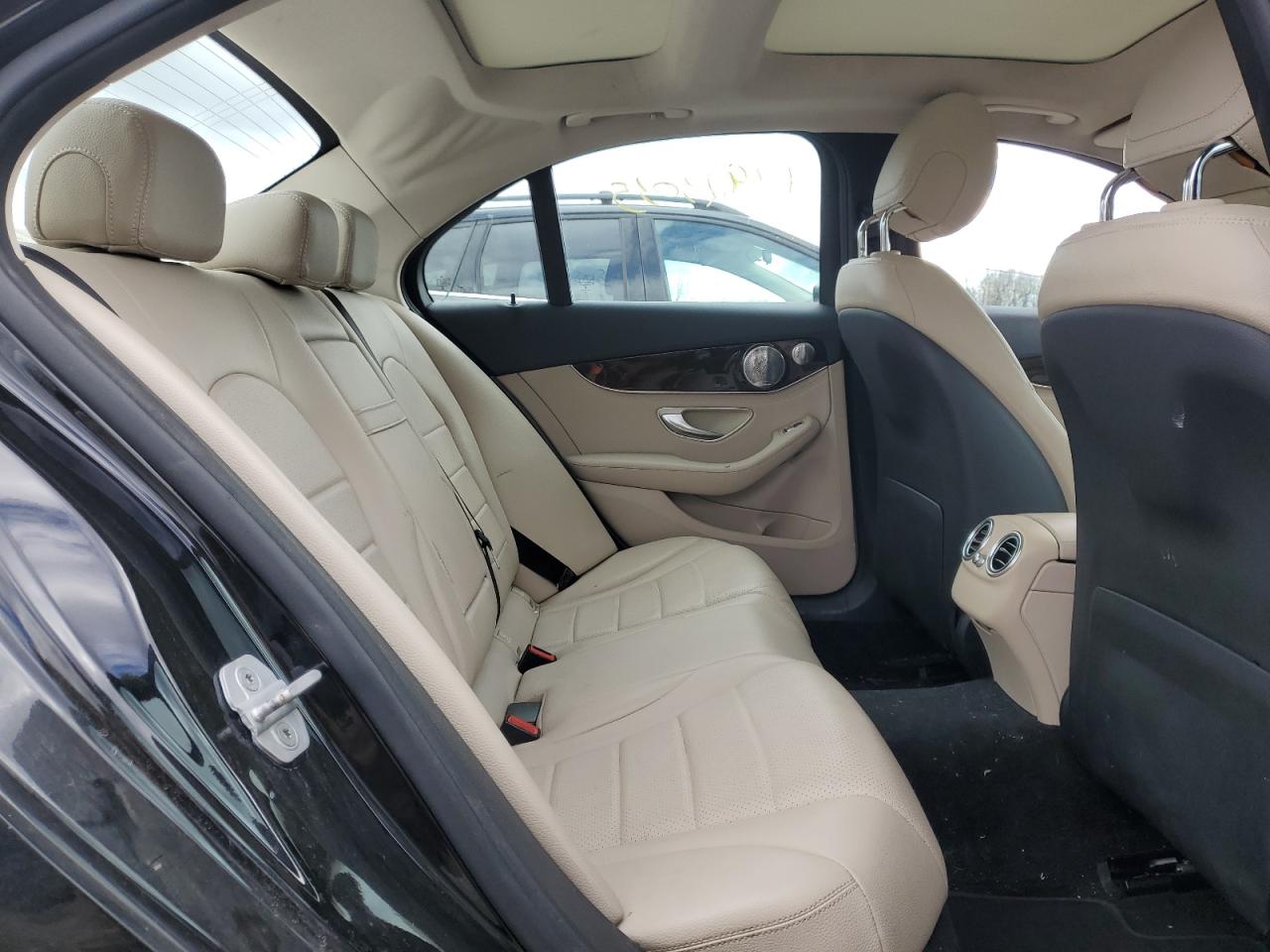 2015 Mercedes-Benz C-klasse - Image 10