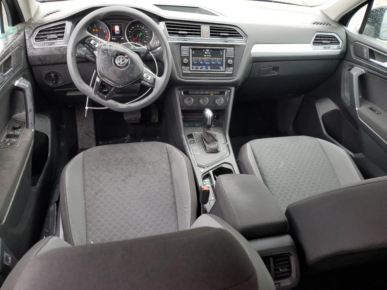2020 Volkswagen Tiguan - Image 8