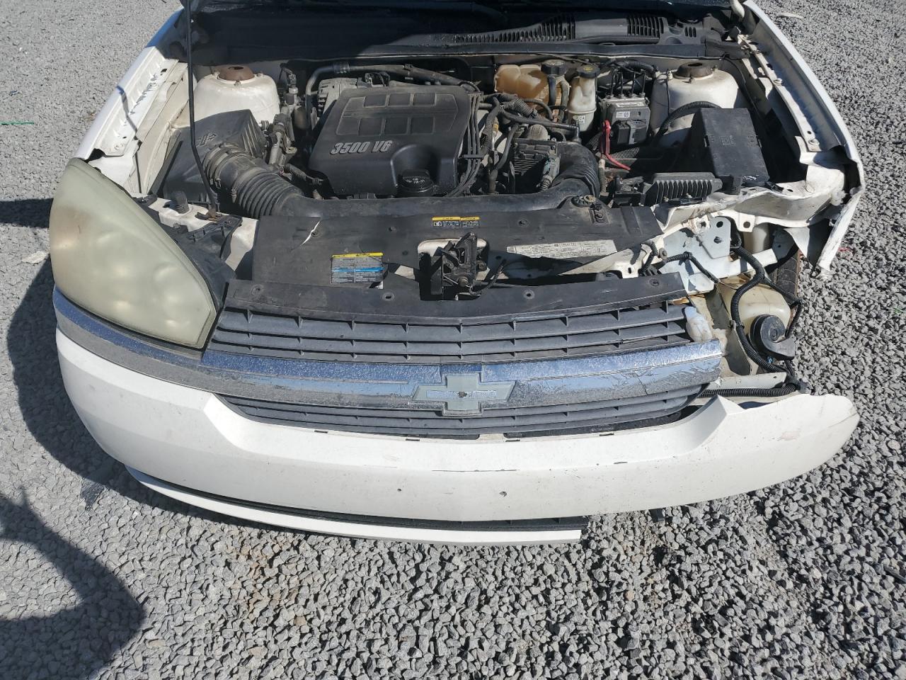 2005 Chevrolet Malibu - Image 11
