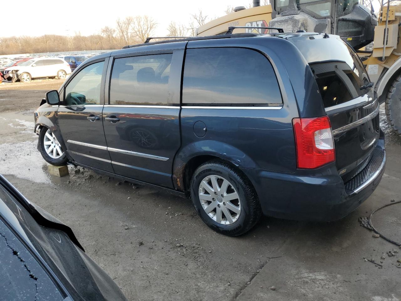 2013 Chrysler Town & Country - Image 2