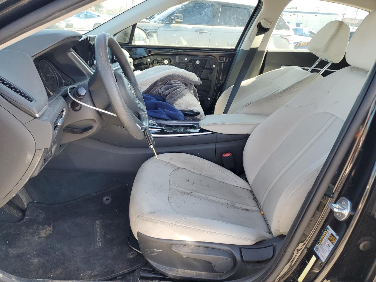 2022 Hyundai Sonata - Image 7