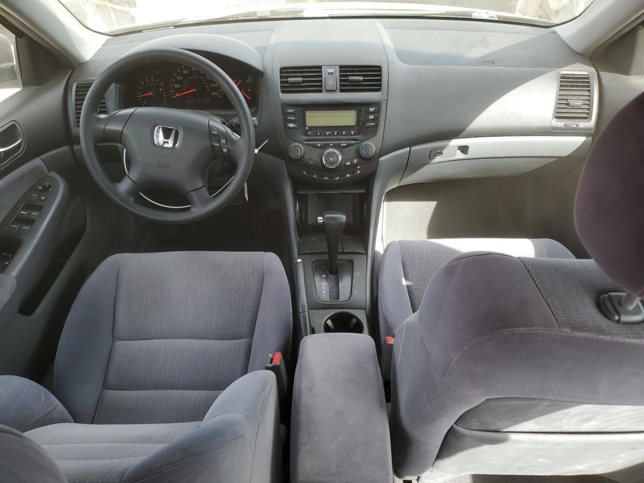 2004 Honda Accord - Image 8