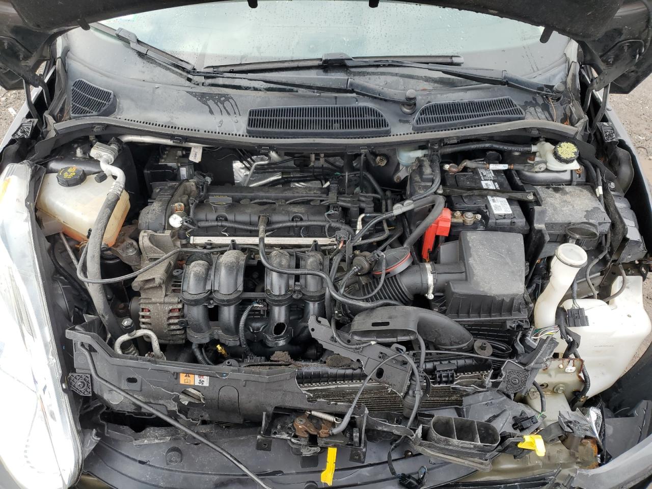 2015 Ford Fiesta - Image 12