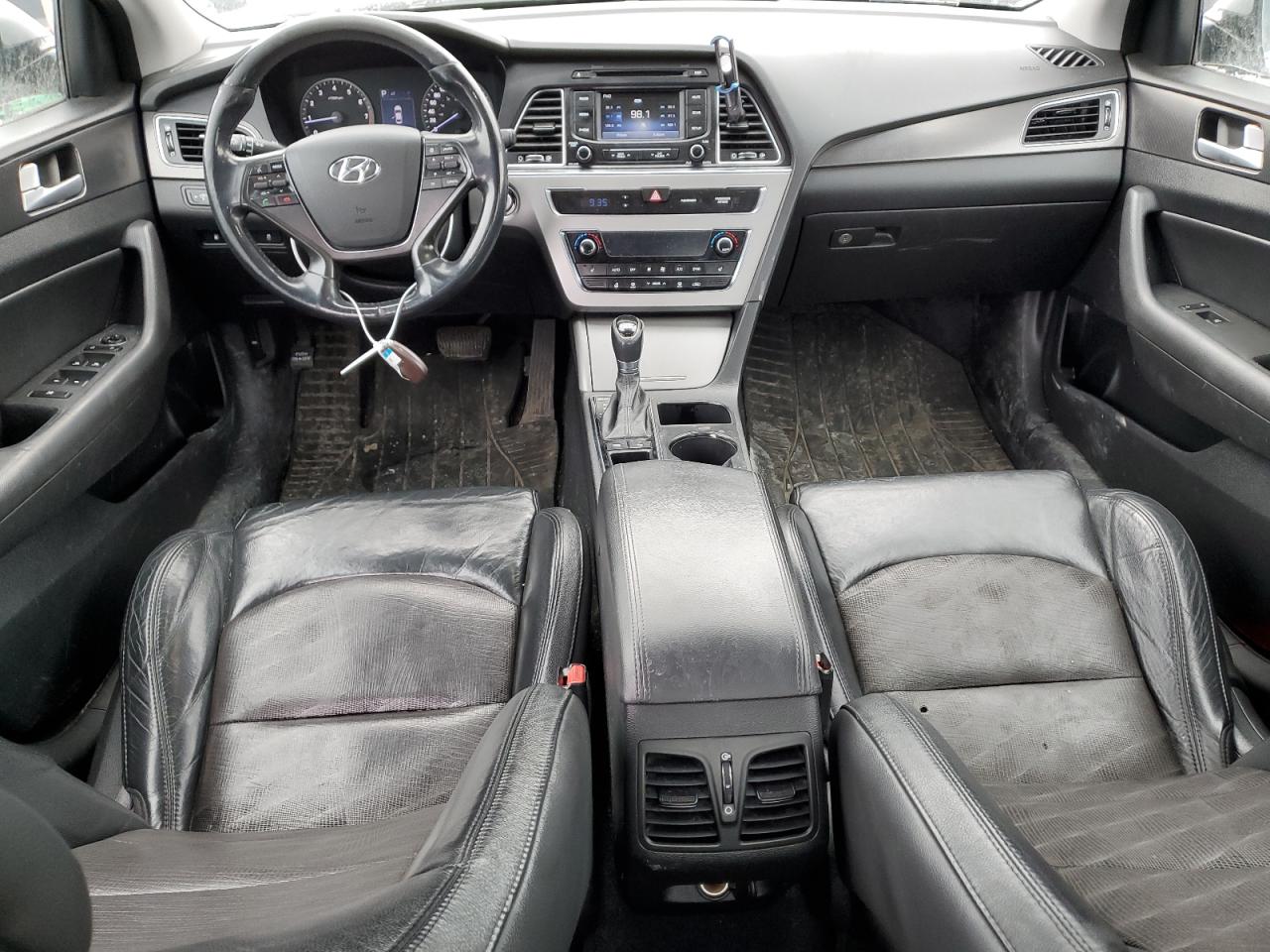2015 Hyundai Sonata - Image 8