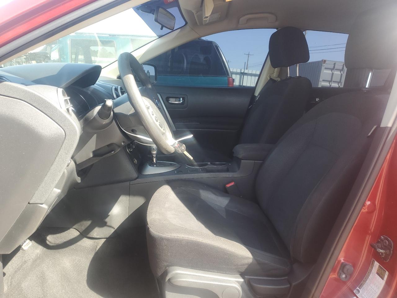 2015 Nissan Rogue - Image 7