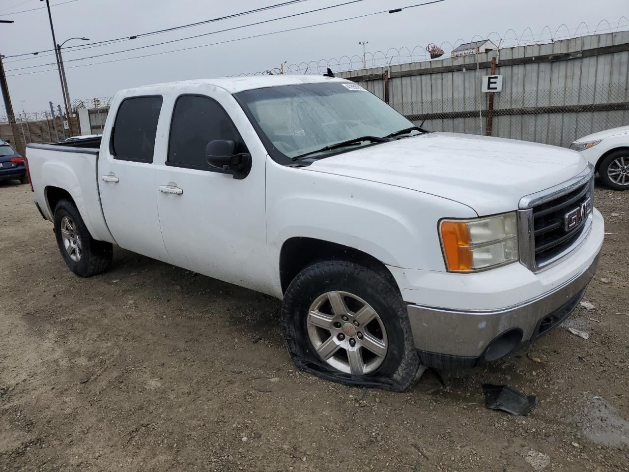 2008 GMC Sierra - Image 4