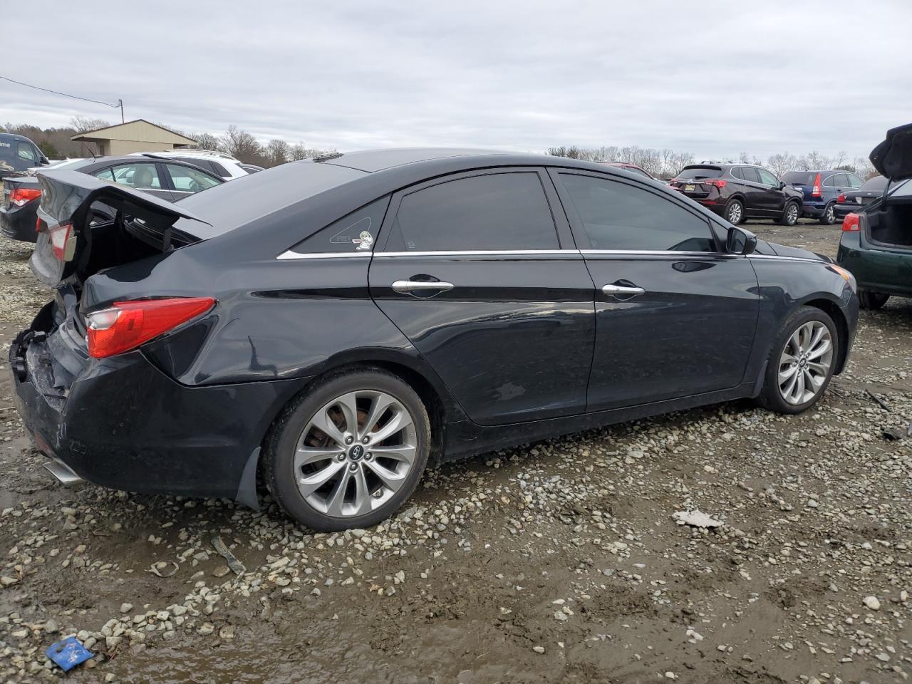 2013 Hyundai Sonata - Image 3