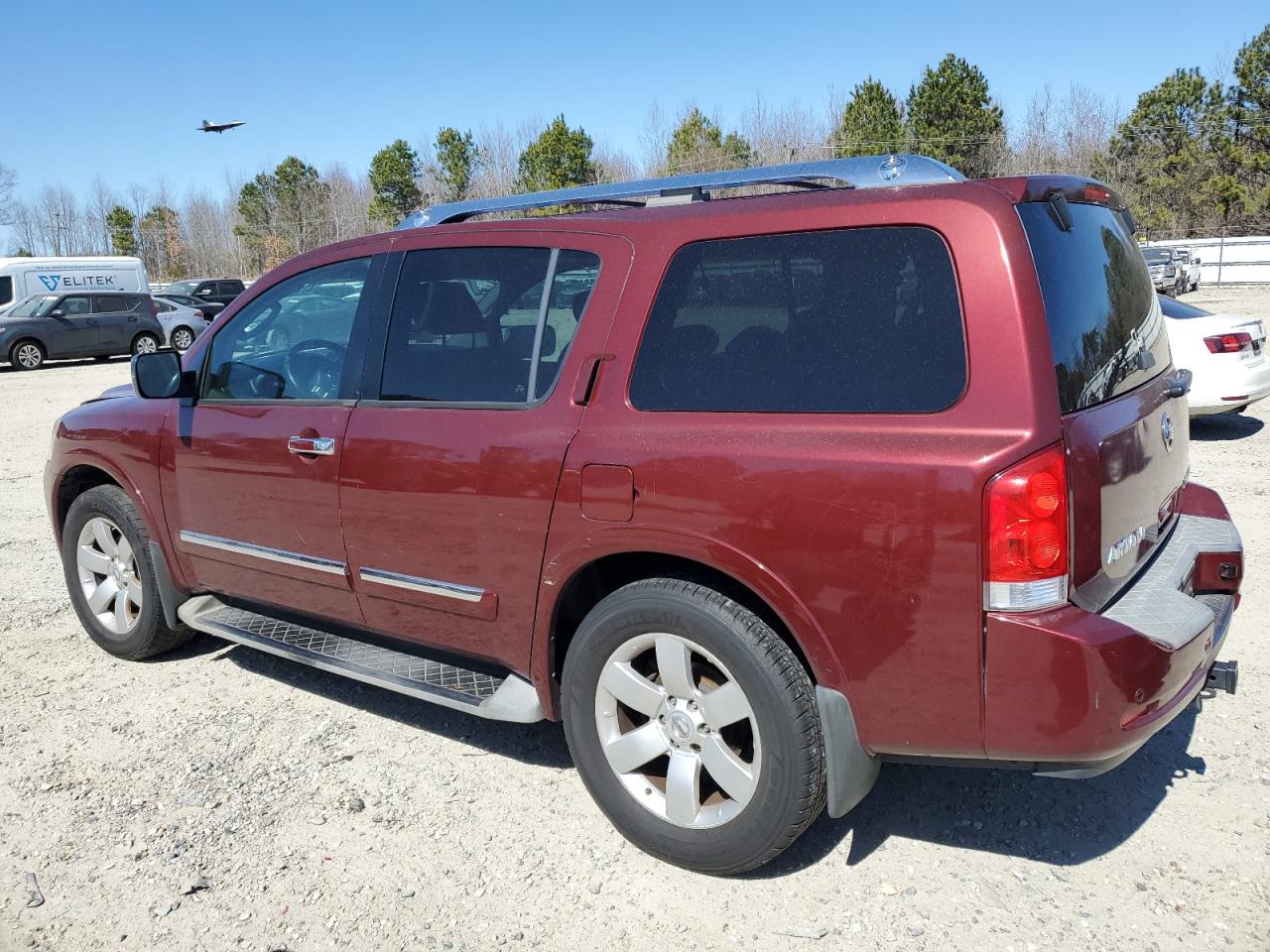2010 Nissan Armada - Image 2