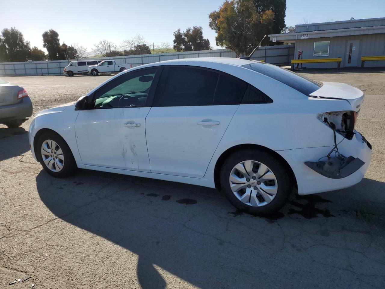 2014 Chevrolet Cruze - Image 2