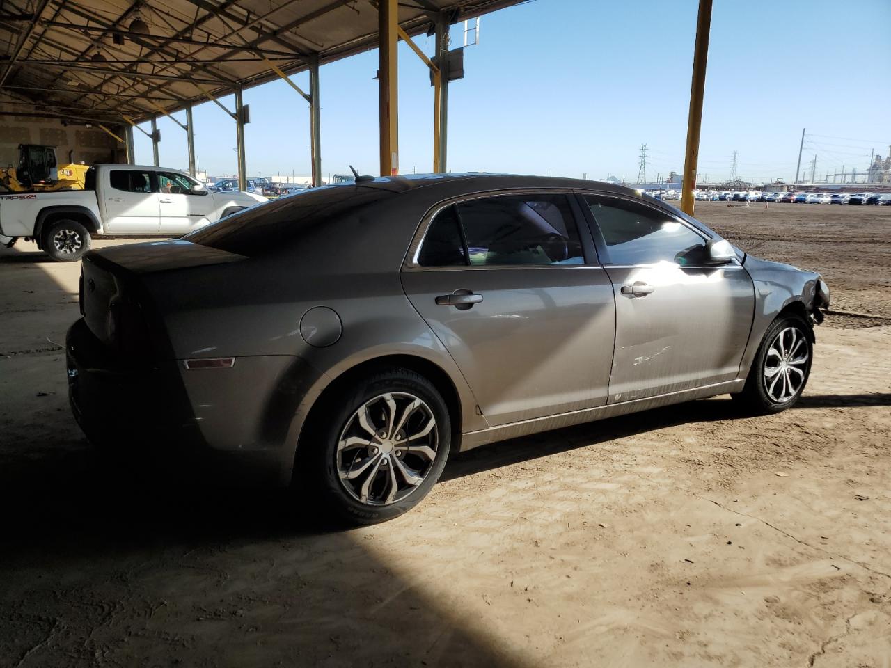 2010 Chevrolet Malibu - Image 3