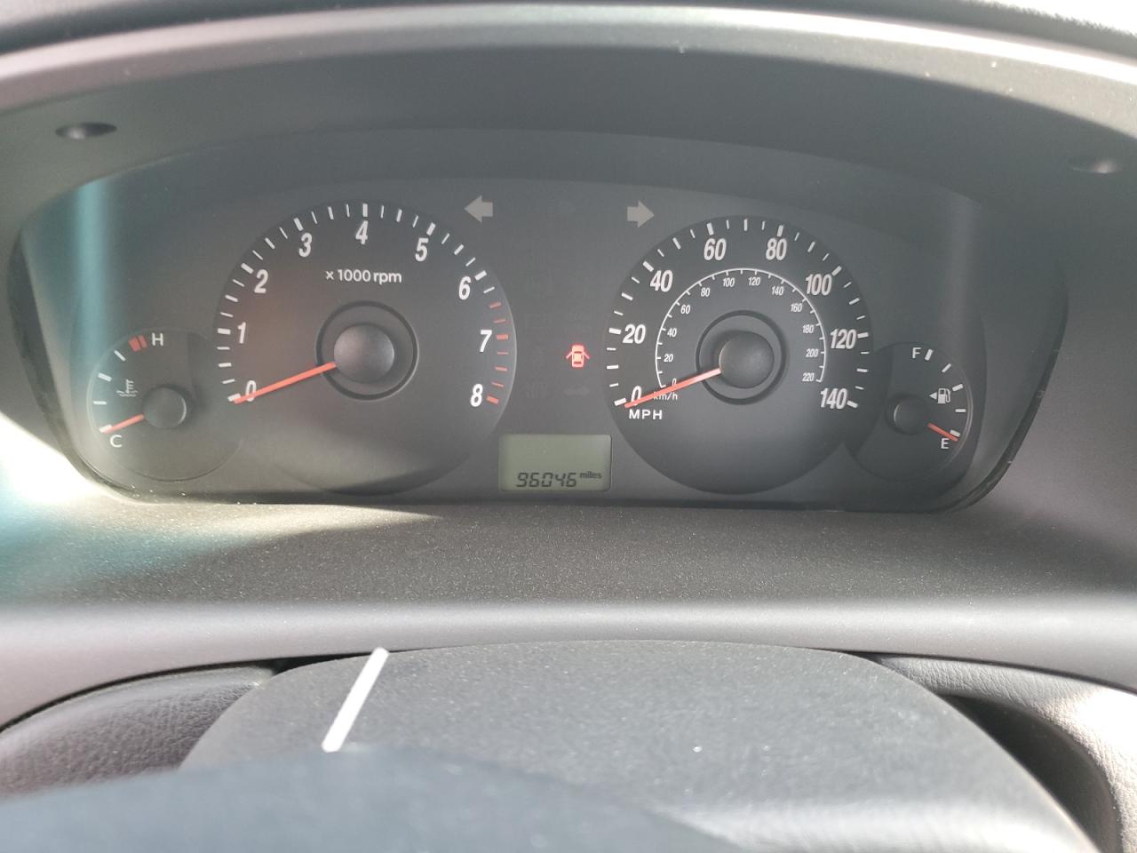 2004 Hyundai Elantra Gls VIN: KMHDN56D84U130497 Lot: 49121055