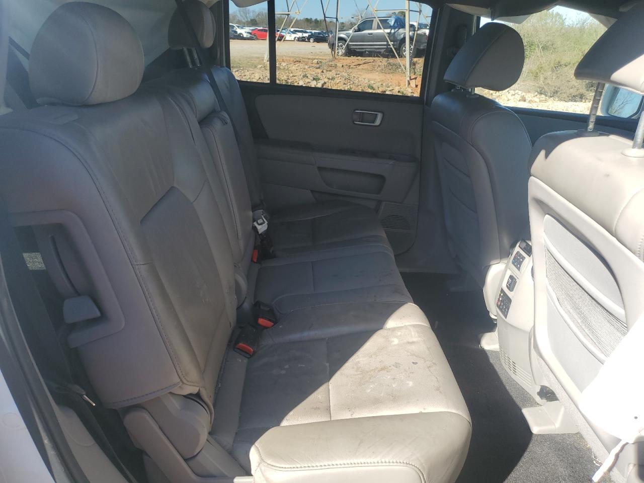 2011 Honda Pilot - Image 11