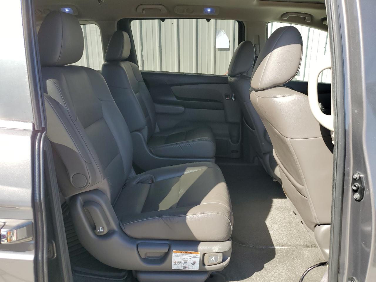 2014 Honda Odyssey - Image 11