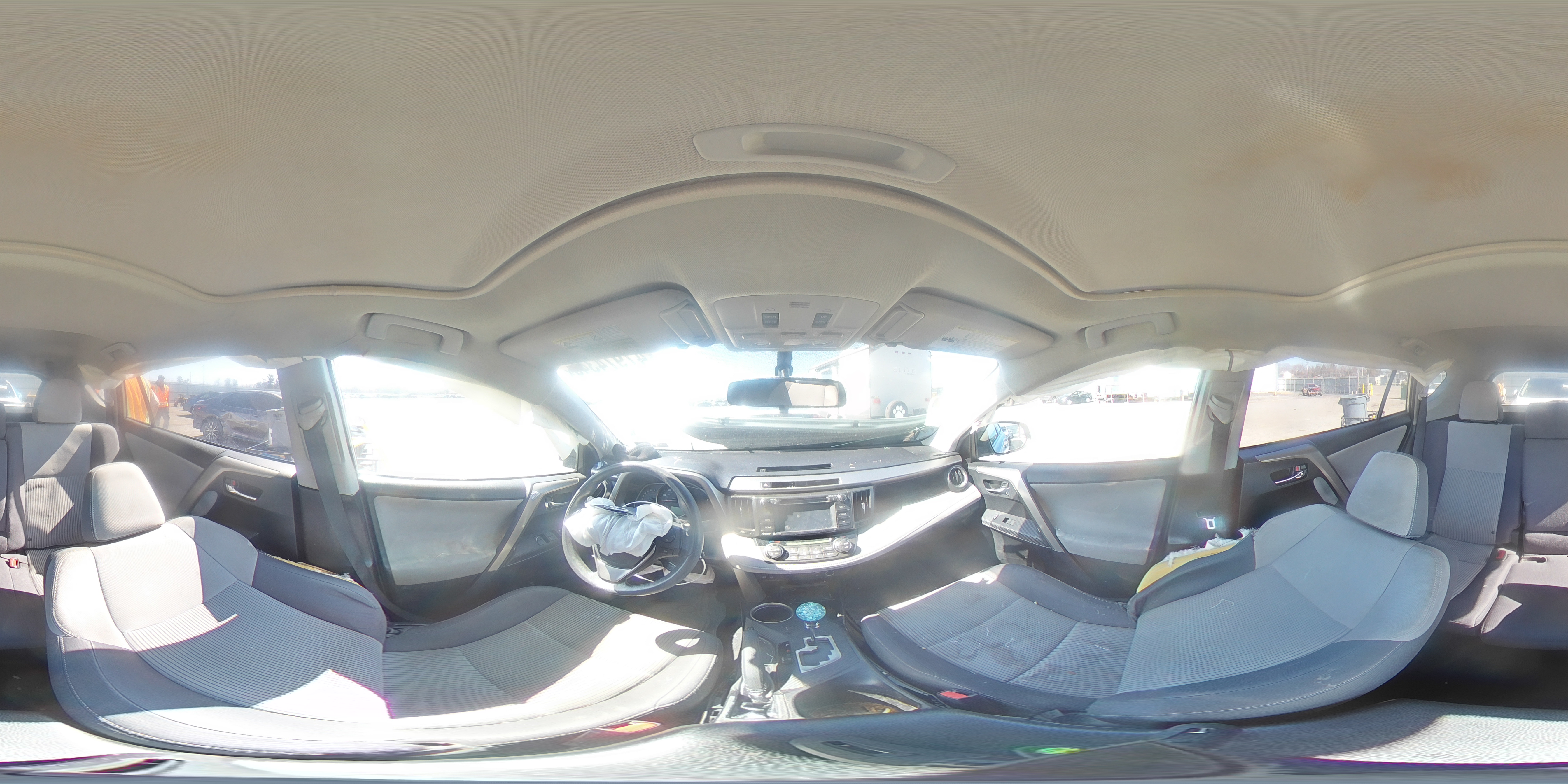 2015 Toyota RAV 4 - Image 13