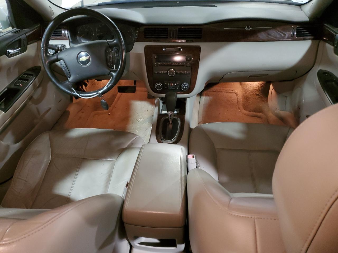 2010 Chevrolet Impala - Image 8