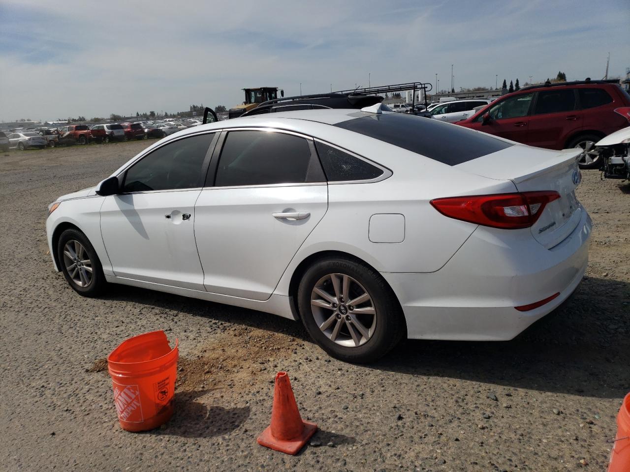 2016 Hyundai Sonata - Image 2