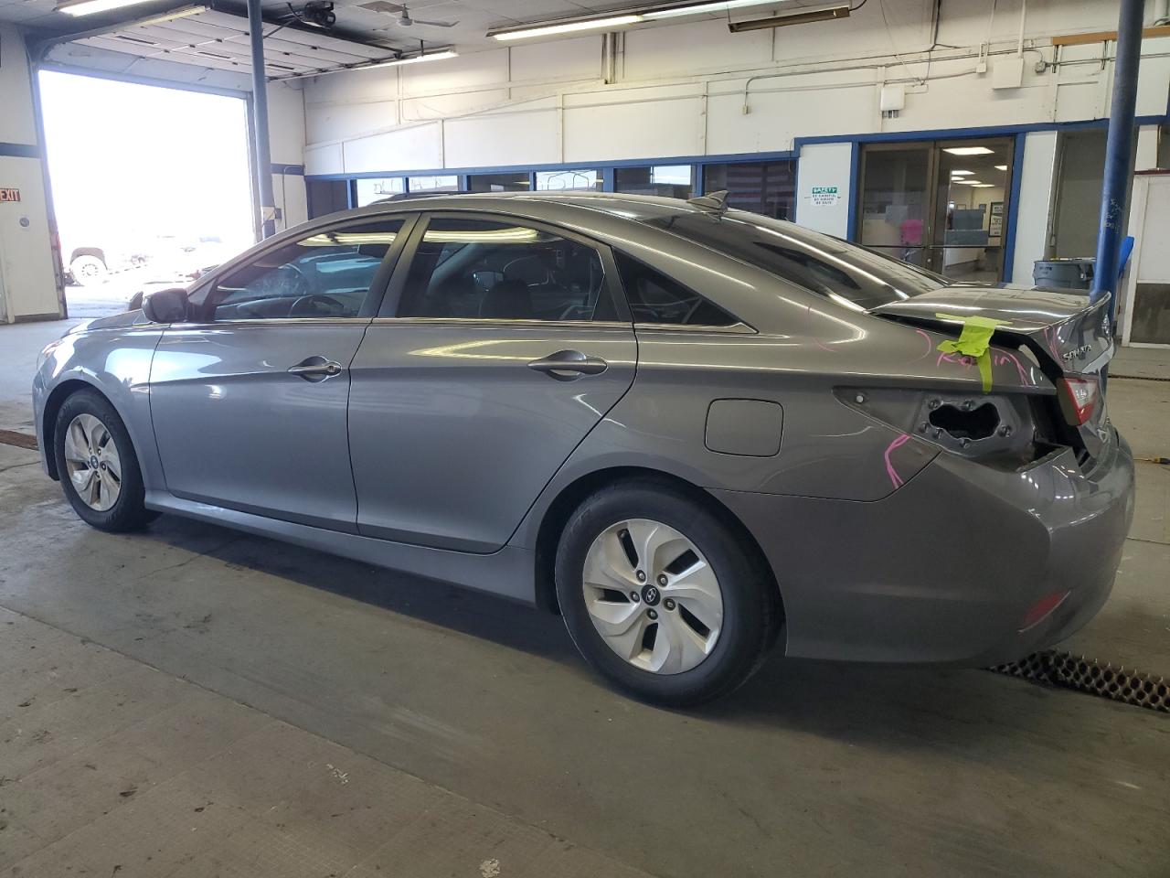 2014 Hyundai Sonata - Image 2
