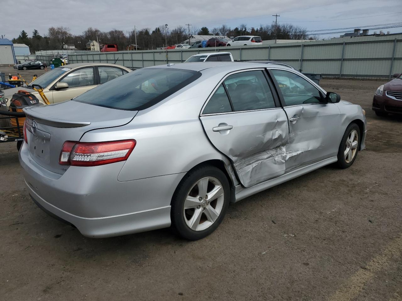 2011 Toyota Camry - Image 3