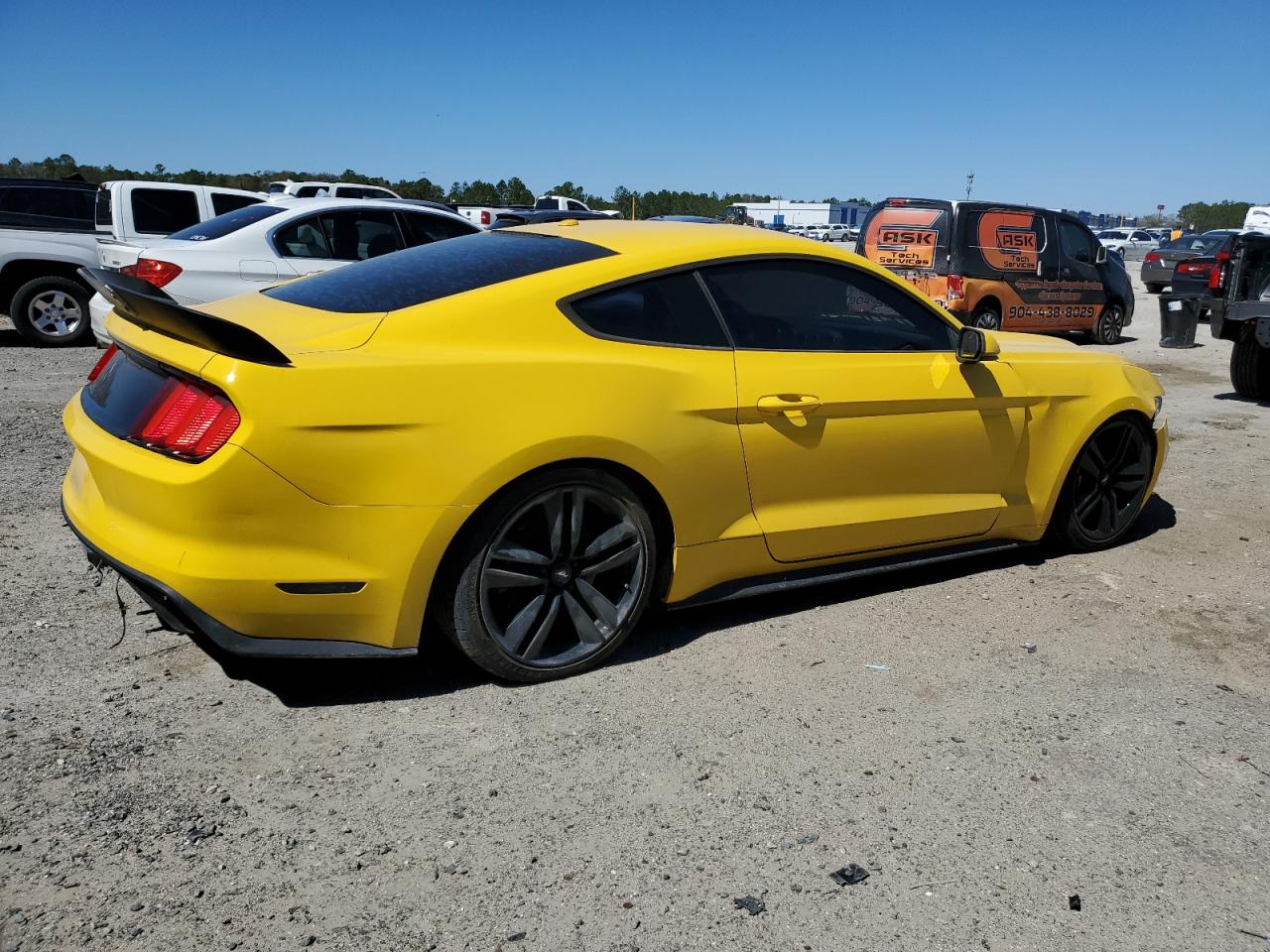 2015 Ford Mustang - Image 3