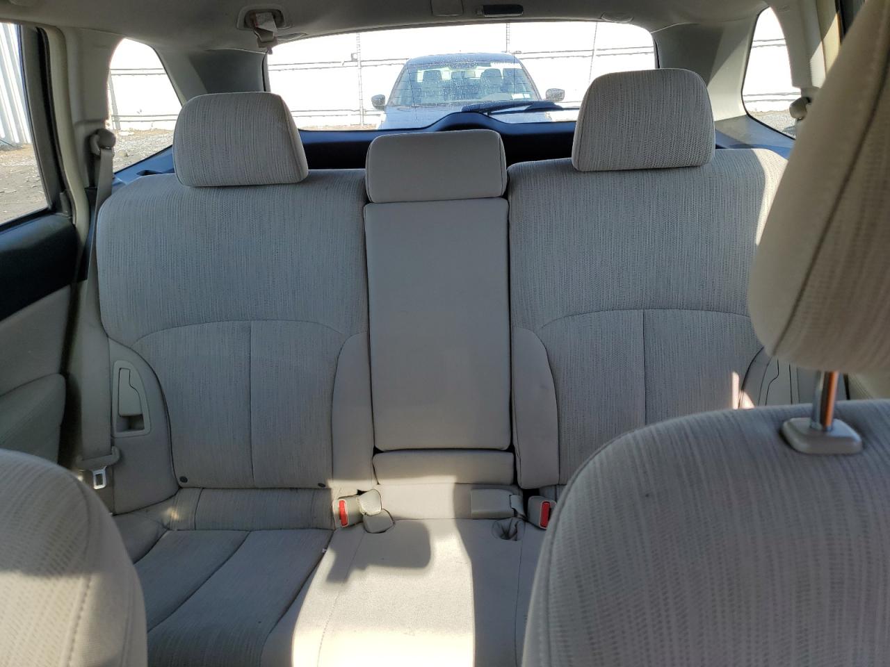 2014 Subaru Outback - Image 10