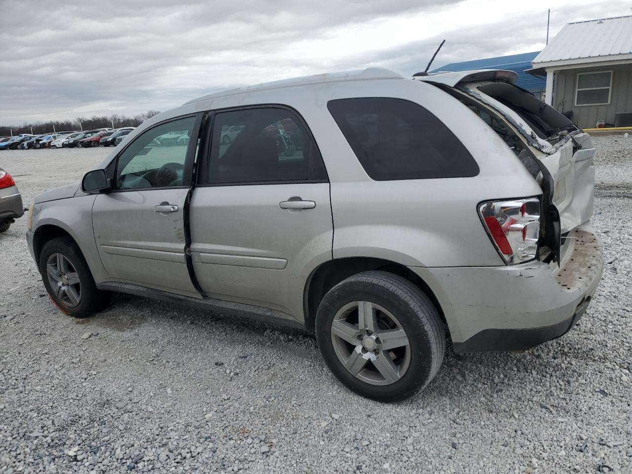 2008 Chevrolet Equinox - Image 2