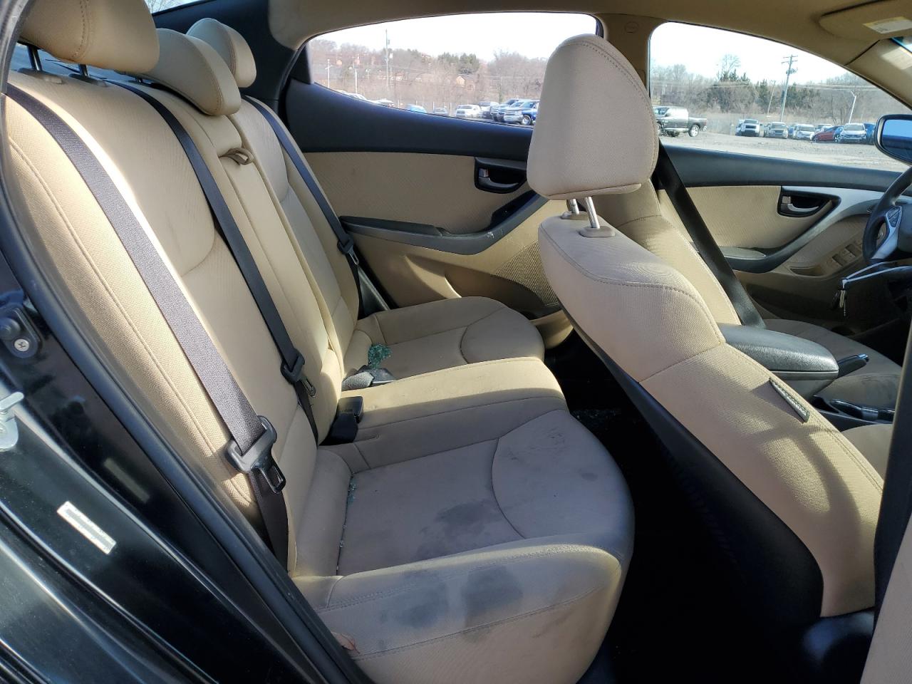 2012 Hyundai Elantra - Image 10