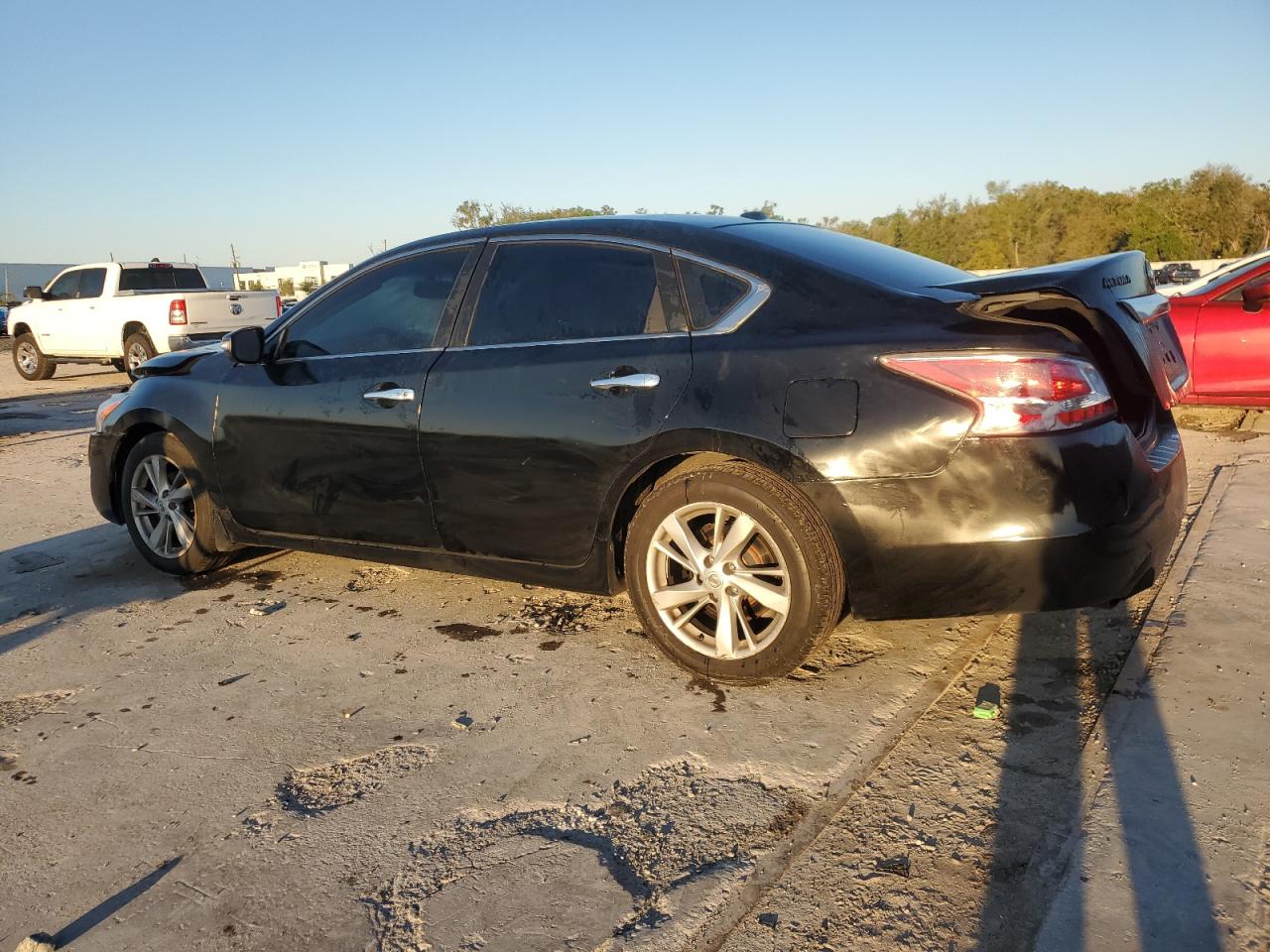 2014 Nissan Altima - Image 2