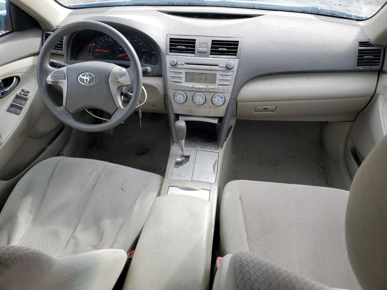 2010 Toyota Camry - Image 8