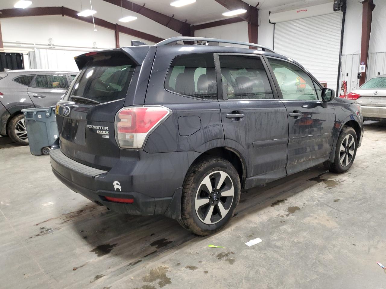 JF2SJAGC3HH426274 SUBARU FORESTER 2017