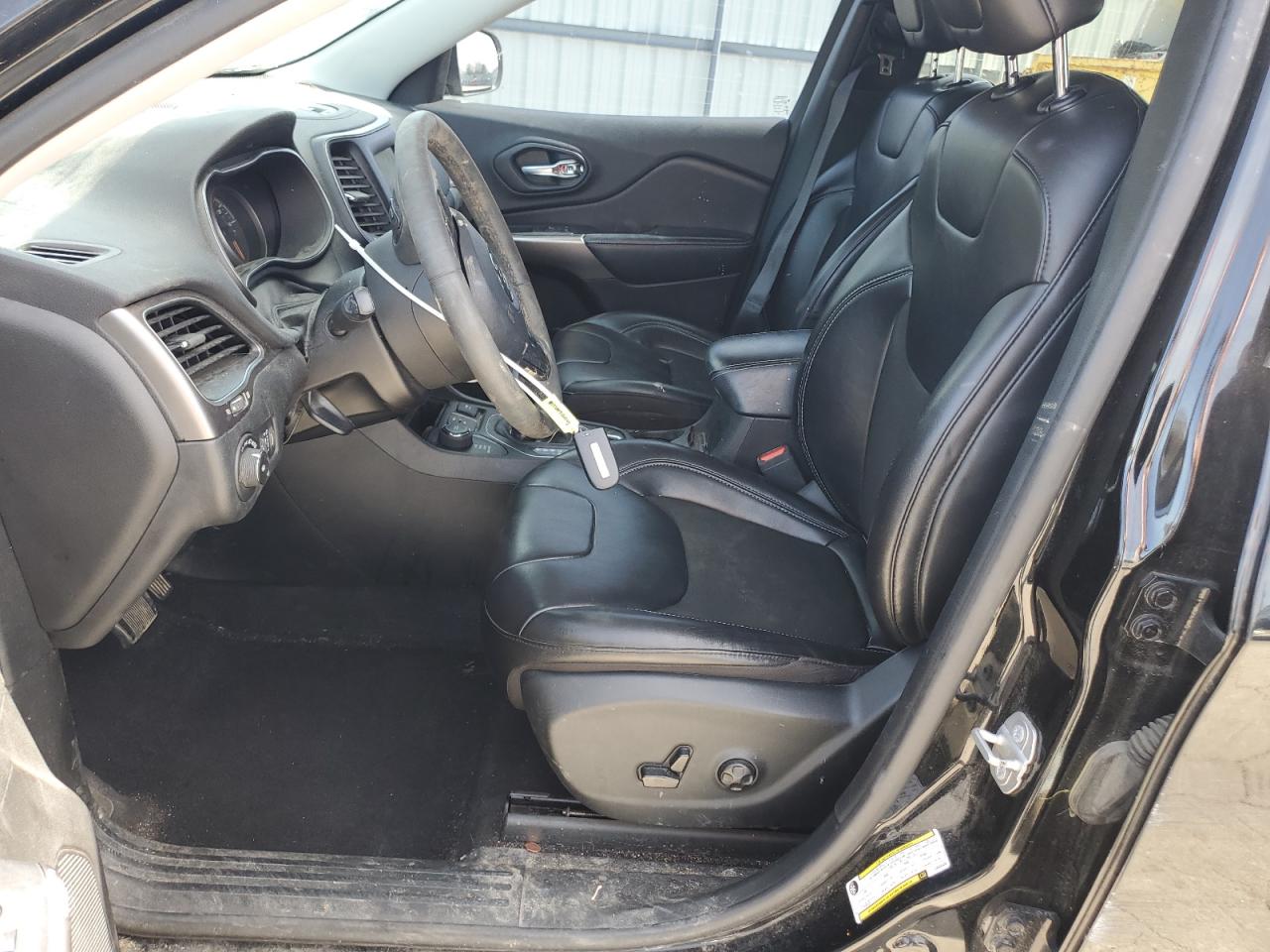 2020 Jeep Cherokee Latitude Plus VIN: 1C4PJMLB0LD584588 Lot: 49627895