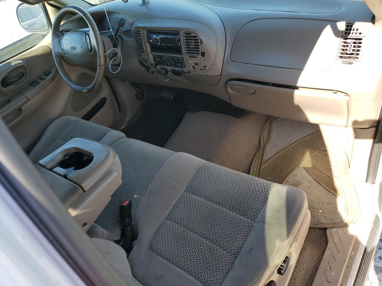 2001 Ford F-150 - Image 8